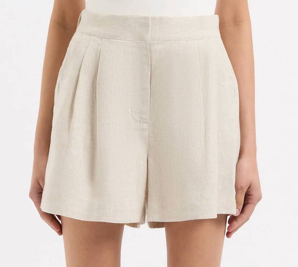 NEW NUDE LUCY thilda tailored short in natural